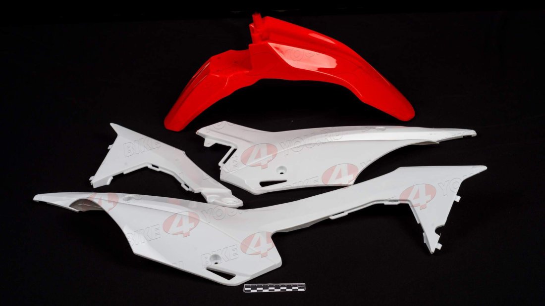Пластик полный комплект XR160